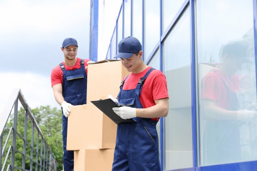 Local moving team supporting relocation in Crystal Palace