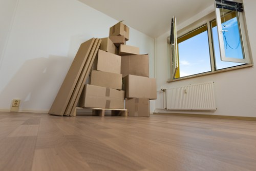 Crystalpalace van service for furniture delivery and transport