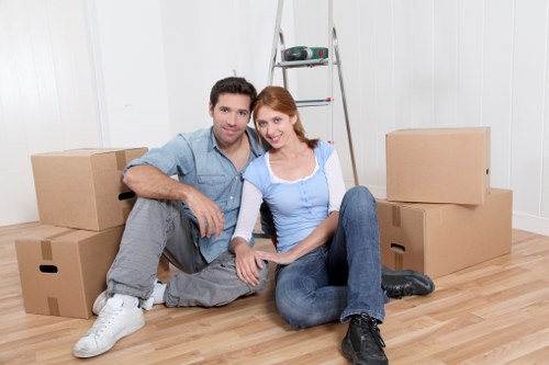 Removal truck hire in Crystalpalace for local house moving