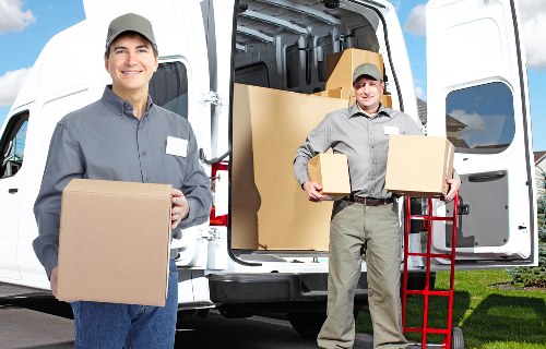 Efficient moving service for last minute removals in Crystal Palace
